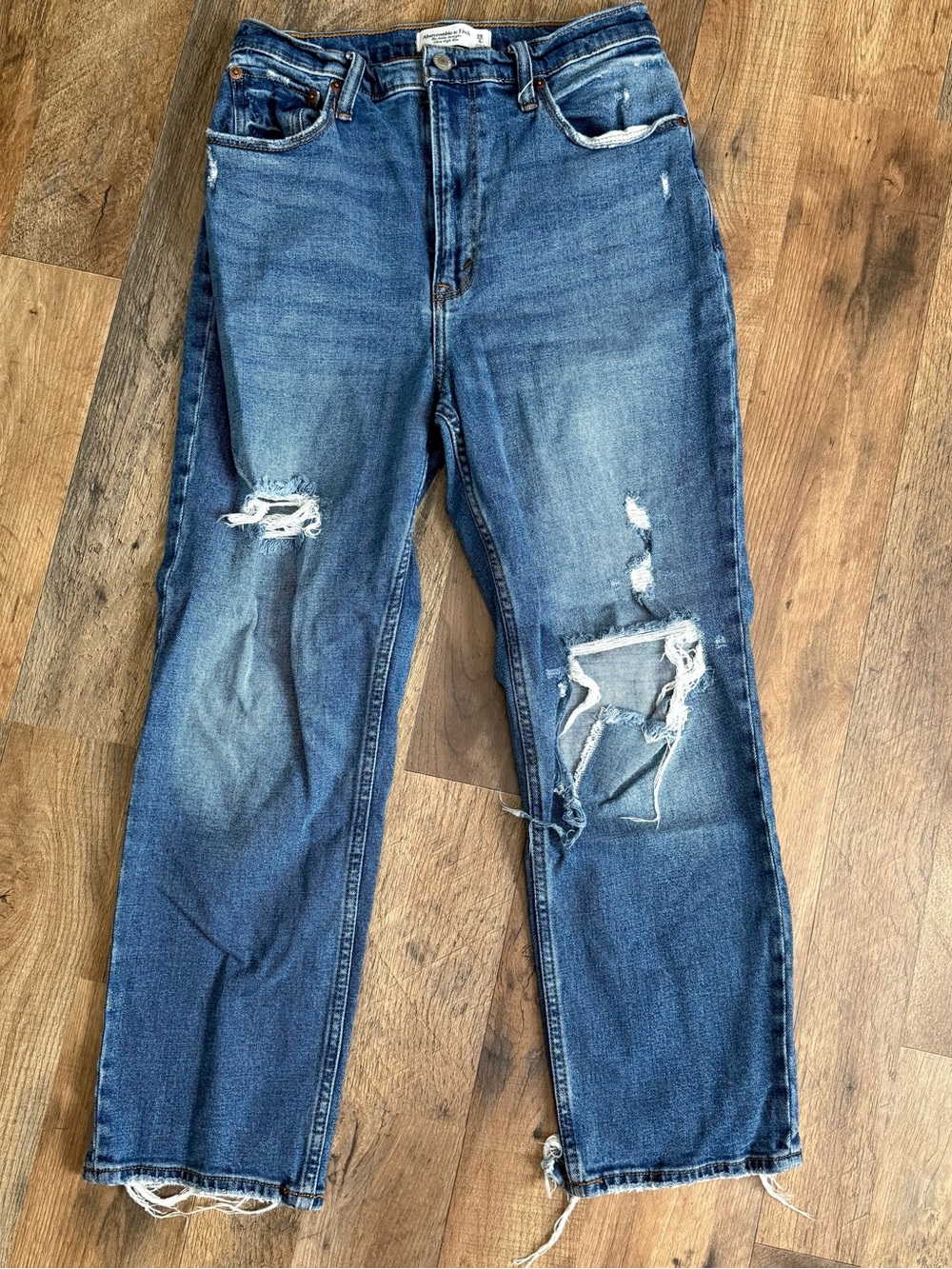 A&F The Ankle Straight UHR Curve Love 28/6R